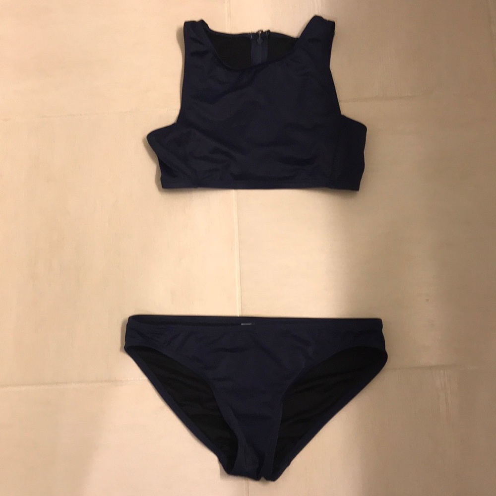 Navy DKNY sporty swim suit sz sm top and bottoms